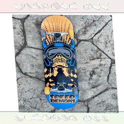 Fresh New Skateboard Great for Adventure Fans and Easy Riders usually player