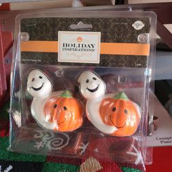 Halloween Ghost salt and pepper shakers new