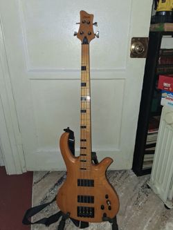 Ash wood schecter diamond series full scale bass