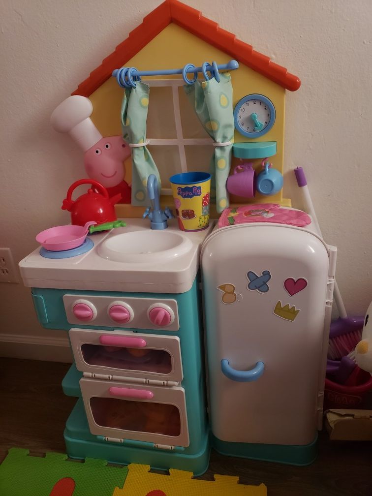 Peppa pig kitchen set