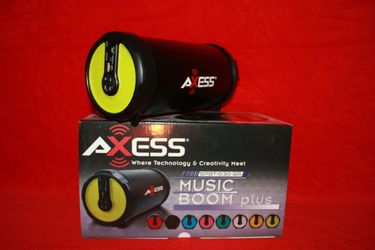 bazooka Bluetooth speaker SD card,slot USB port,FM radio(bosina)