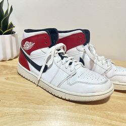 Size 9 - Air Jordan 1 Mid White Chicago