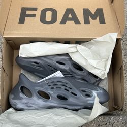 Yeezy Foam runners 
