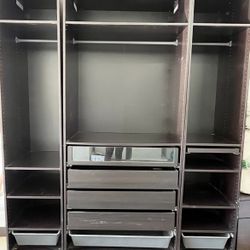 Great Condition Closet Organizer