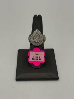 14K White Gold Diamond Pear Halo Ring Size 7
