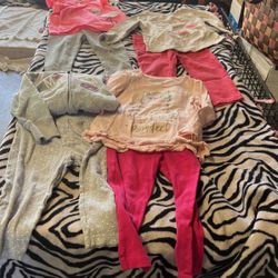 Girls —-Size -2- (4 Outfits $5.00)