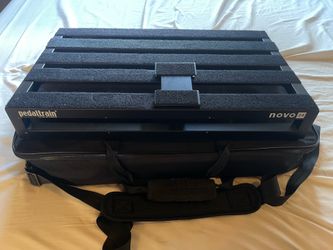 Pedaltrain Novo 24 with soft case