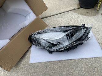 Brand New Tesla Model Y 2020-2024 Headlight (R)