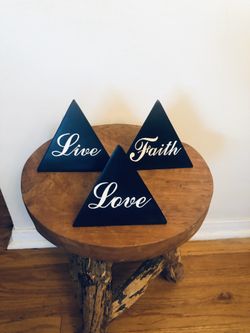 Decorative pyramids