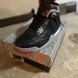 Air Jordan 4s Retro Bred