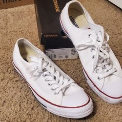 Mens Converse  Size 10 White.. 
