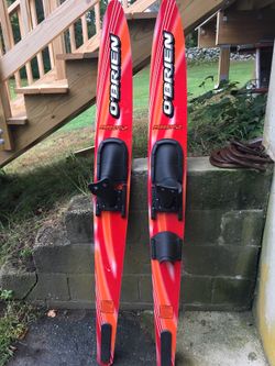 O’Brien Freestyle Water Skis.