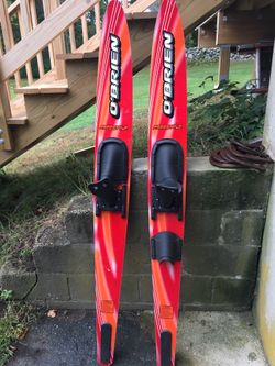 O’Brien Freestyle Water Skis.