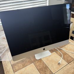 Mac Desktop Computer 