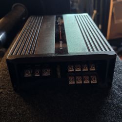 Hertz Car Amplifier 