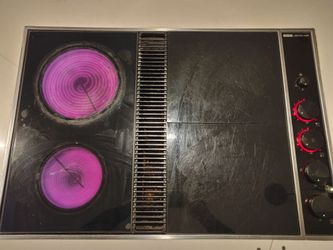 30" Jenn-Air Downdraft Glass Electric Cooktop