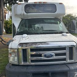 2006 Ford E450 Lunchwagon 
