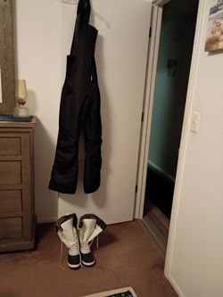 Black women's winter suit size medium & boots size 7