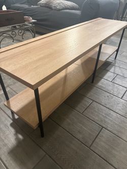 Entertainment stand