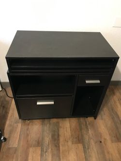 Wood expandable desk solid