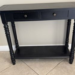 Entrance Way Decor With Mirror