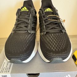 Adidas EQ21 Run