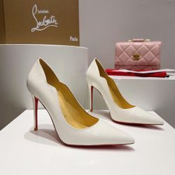 Christian Louboutin Hot Chicks Size 40