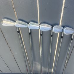 Ping Irons i230 Irons 5-PW