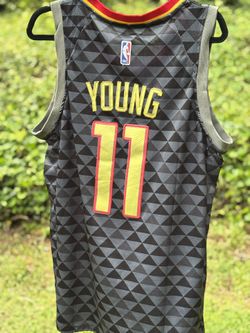 NBA Atlanta Hawks Trae Young #11 Grey Nike Jersey Size 44