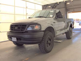 2004 Ford F-150 Heritage XL ONE OWNER CARFAX