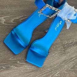 Blue Sandals Heels (brand new)