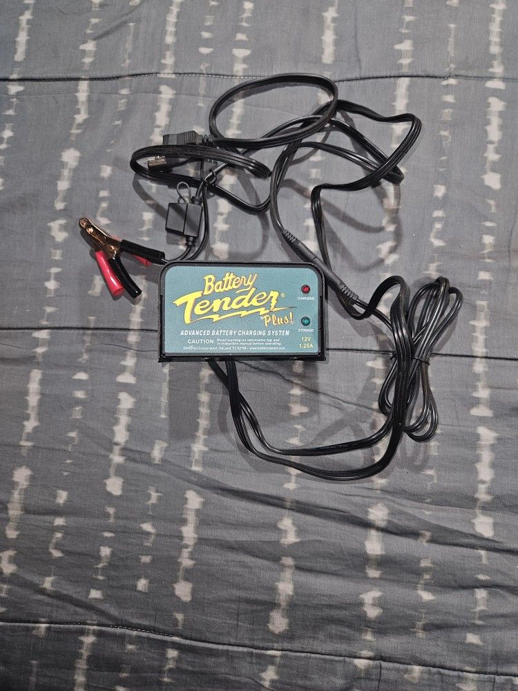 Like New Battery Charger