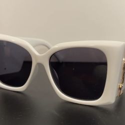 Women’s Sunglasses 🕶️ White 