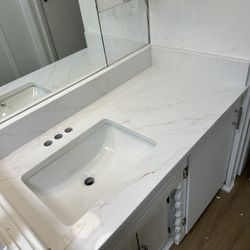 Vanity’s Countertops 