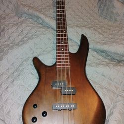 Ibanez Left-handed Bass Guitar 