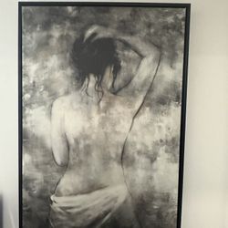 LARGE WOMAN PAINTING FRAME - Like New - black Frame - 25$ 