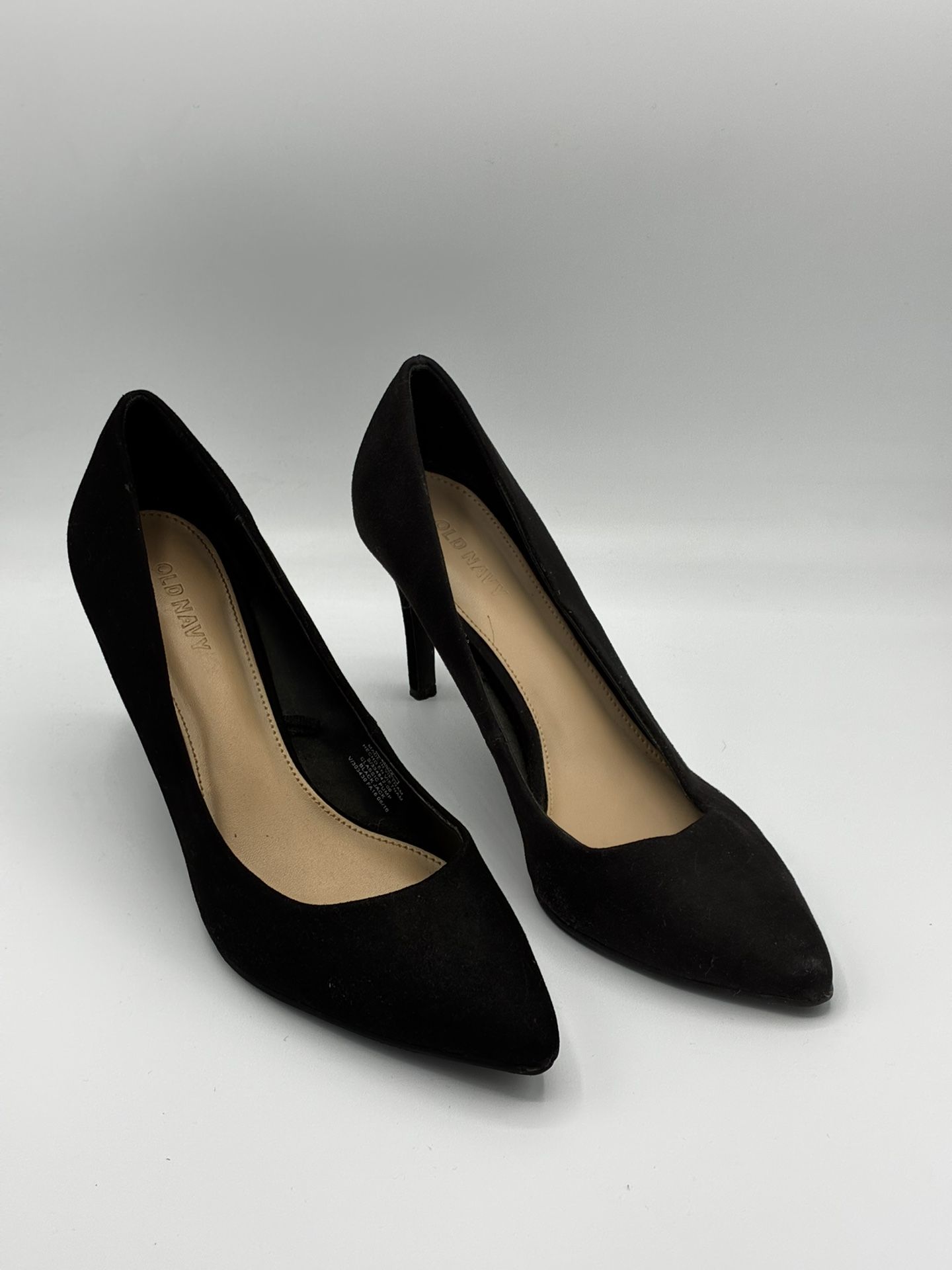 Old Navy Classic Black Pumps – Size 7
