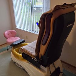Massaging Pedicure Chair