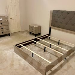 New In The Box 📦  Beige Queen Bedroom Set 5pc - Delivery Available 