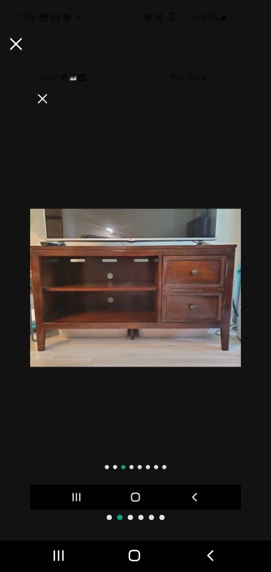 TV  Stand. Media ( Sturdy Wooden Table In Excellent Condition)