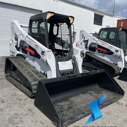 2015 BOBCAT T750 SKID STEER LOADER Hydraulic  Aux - powered by kubota engine