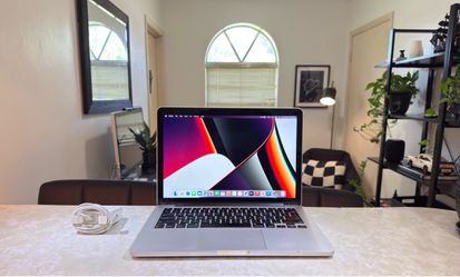 MacBook Pro 13 inch - 2013 (New Battery)