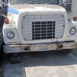 Flatbed Ford 5-speed
