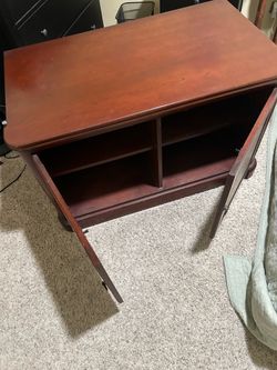 Entertainment Desk