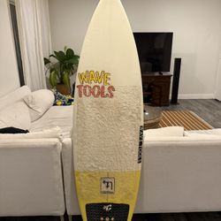5’7 Wave Tools Surfboard Shortboard