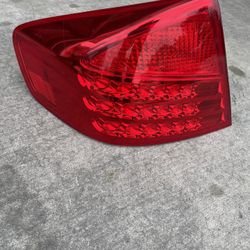 Infiniti G35 Sedan OEM Rear Left Tail Light