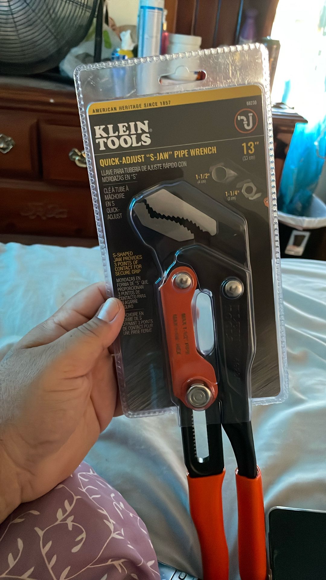 Pliers