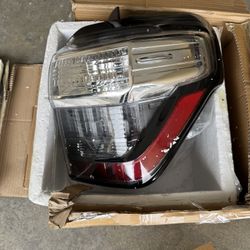 Toyota 4Runner Rear Right Light