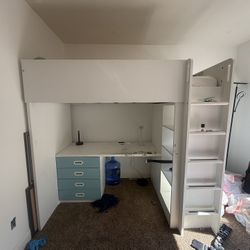 IKEA SMÅSTAD Loft Bed + Desk (4 Drawers) – $50