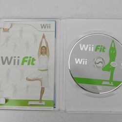 NEW NINTENDO WII FIT DISC